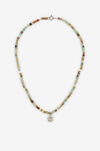Collana con perline naturali Pierce