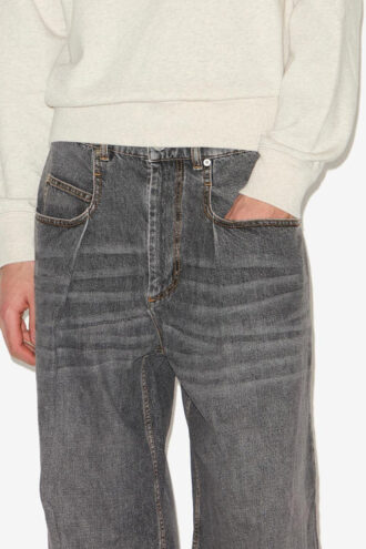 Janael Jeans a vita alta e vestibilità ampia