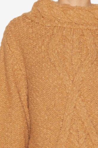 Maglione Romane con lavorazione a trecce